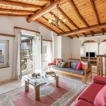 Rustico La Staleta With Balcony & Views - Happy Chalet *