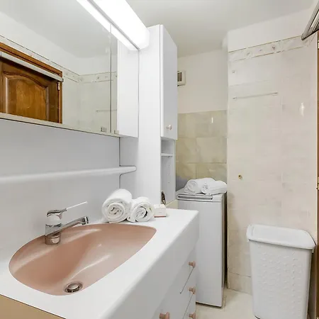 Rustico La Staleta With Balcony & Views - Happy Gerra (Locarno)