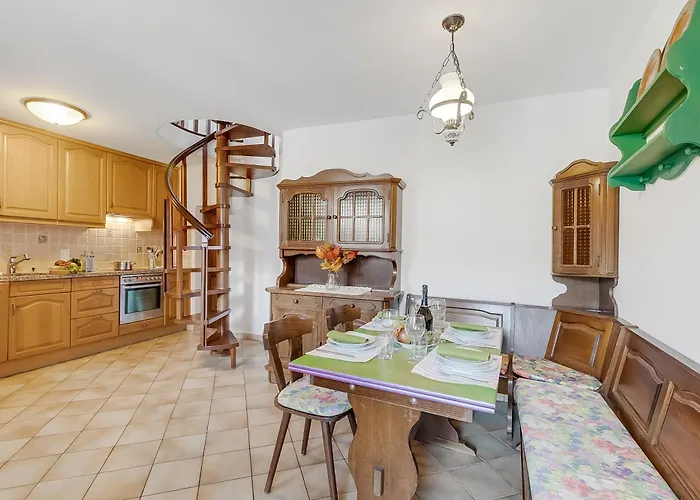 Rustico La Staleta - Happy *